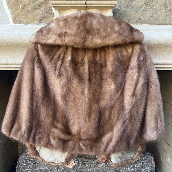 Authentic MINK Stole. Satin Lined. Frost Brother’s. SZ Medium. - Picture 3 of 5